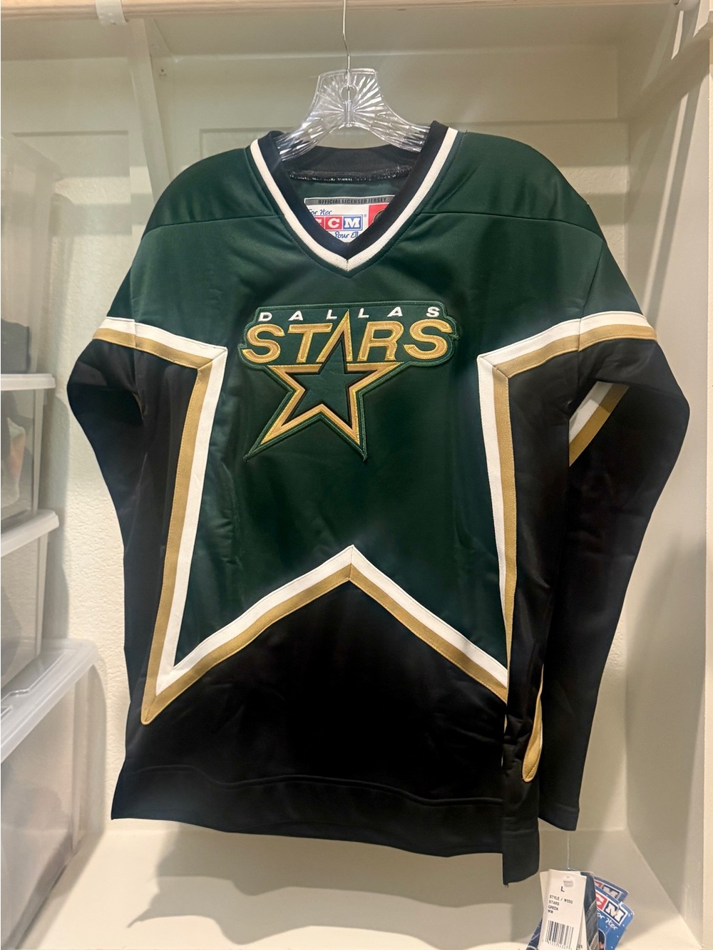 Dallas Stars Green & Black Hockey Jersey  NWT LARGE WOMENS